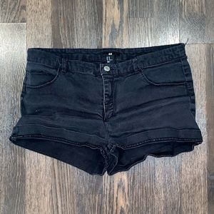 Black H&M Short shorts